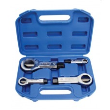 Nut cutter set, 4 pcs., 6-24 mm, SATRA, S-1024 Items quantity 4 pcs 3700037